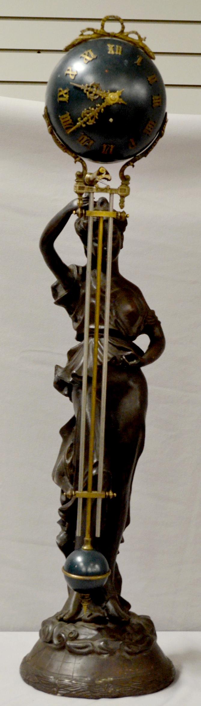 XL Swinger Clock (1 of 3)