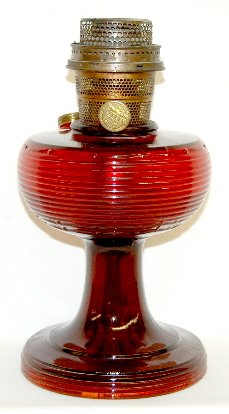 Aladdin B-83 Ruby Beta Crystal "Beehive" Lamp: Aladdin B-83 Ruby Beta Crystal "Beehive" Lamp: brass Model B burner. 8 1/2" T (Minute chip on base, peg.)