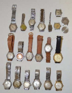 16 Men\'s Wrist Watches, 1 to 17 Jewel: 16 Men\'s Wrist Watches, 1 to 17 Jewel: including Bulova, Helbros, Genova and others; 11 with metal wrist bands and 5 with leather wrist bands. All need ceaned, most need new crystals. Not tested. Sel