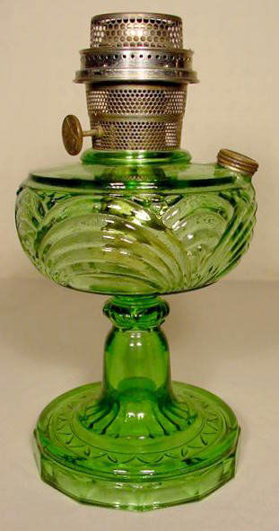 17 Aladdin B 48 Green Washington Drape Lamp Nr Mar 22 2006