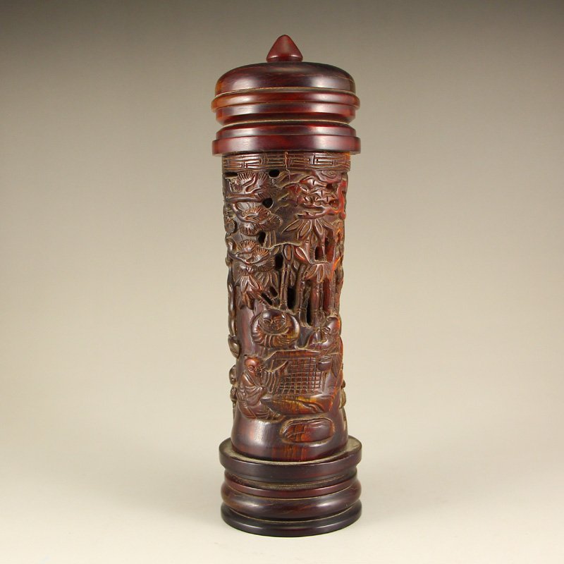 Chinese Qing Dynasty Ox Horn Incense Burner: 中國清代 牛角香爐 Chinese Qing Dynasty Ox Horn Incense Burner w Sages Meeting Dimension: 160 x 50 x 50(mm) 6.30 x 1.97 x 1.97(inches) Weight 0.44 lbs/19