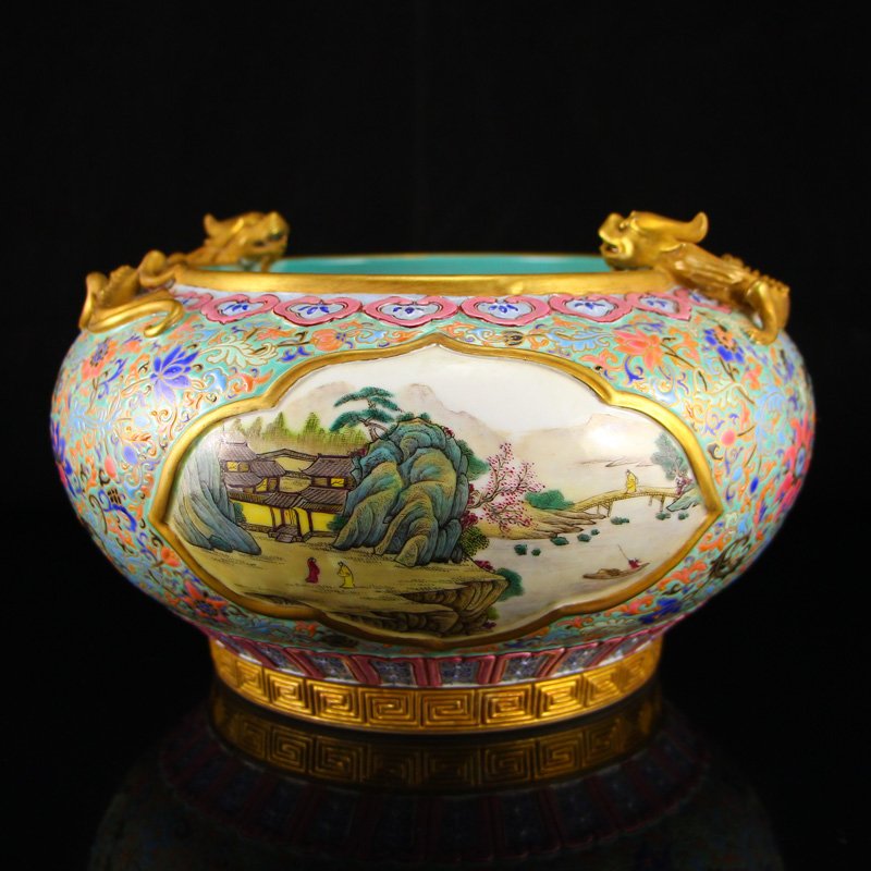 Chinese Gilt Gold Famille Rose Porcelain Fish Tank (1 of 10)