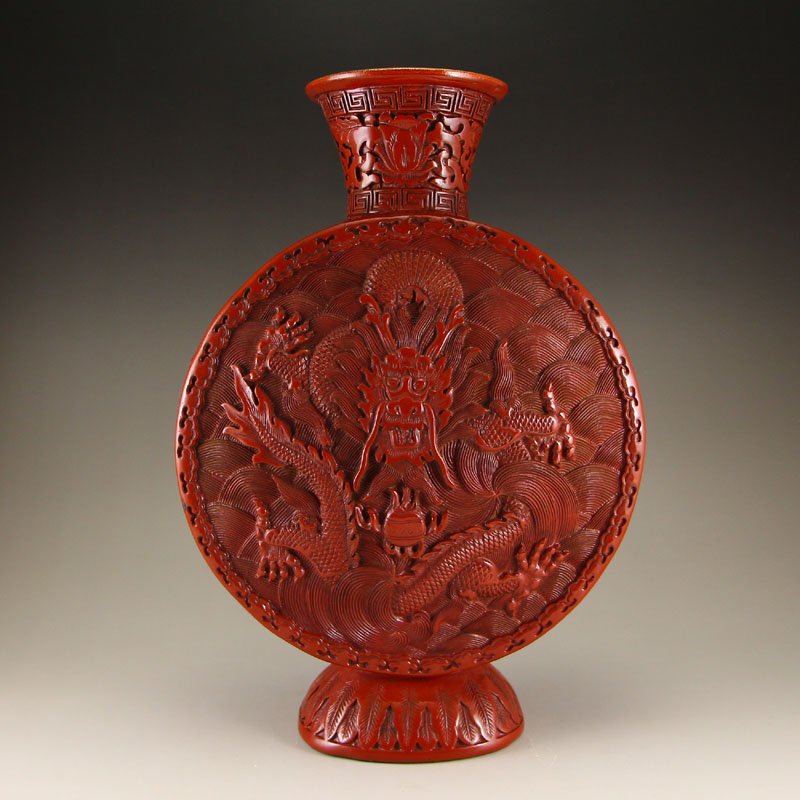 Chinese Qing Dynasty Lacquerware Moon Vase (1 of 7)