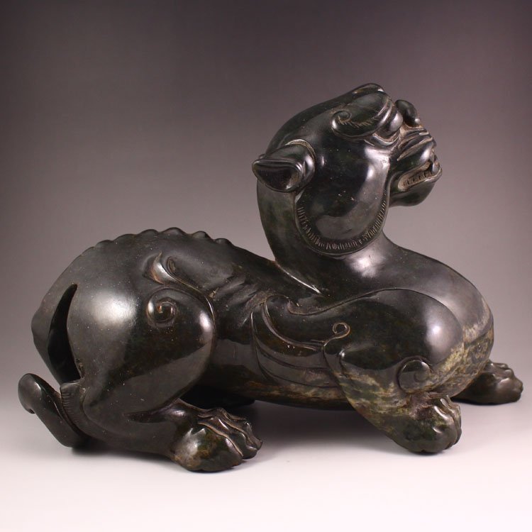 Vintage Chinese Deep Green Hetian Jade Pixiu Statue (1 of 8)