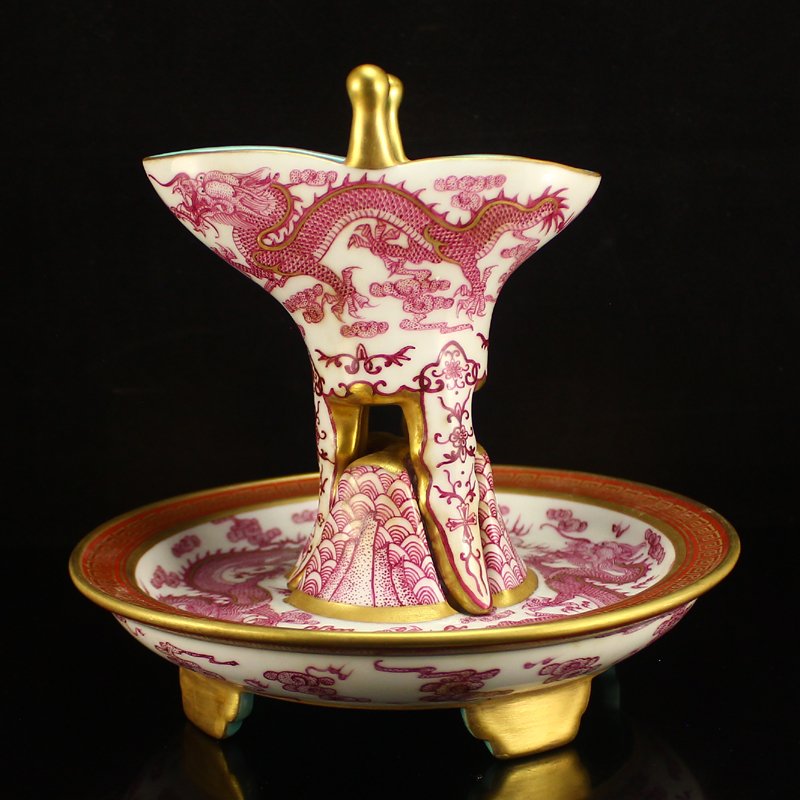 China Gilt Gold Rouge Glaze Porcelain Wine Cup & Plate: Chinese Qing Dynasty Gilt Gold Rouge Glaze Lucky Dragon Porcelain Three Legs Wine Cup & Plate w Qianlong Mark Dimension: 175x175x165(mm)6.89x6.89x6.50(inches) Weight 1.77 lbs/801 g