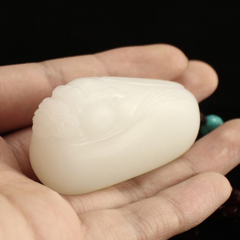 Superb Chinese Hetian Jade Fortune Pixiu Pendant (1 of 6)