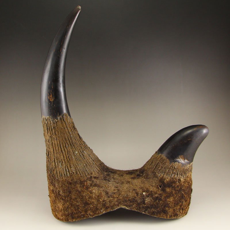 Vintage Chinese Qing Dynasty Ox Horn Statue (1 of 9)