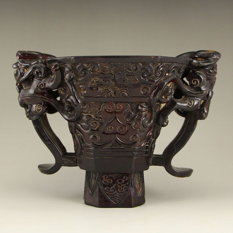 Vintage Chinese Ox Horn Chi Dragons Sacrificed Cup: Vintage Chinese Ox Horn Chi Dragons Sacrificed Cup Dimension: 185x110x140(mm)7.28x4.33x5.51(inches) Weight 1.43 lbs/650 g