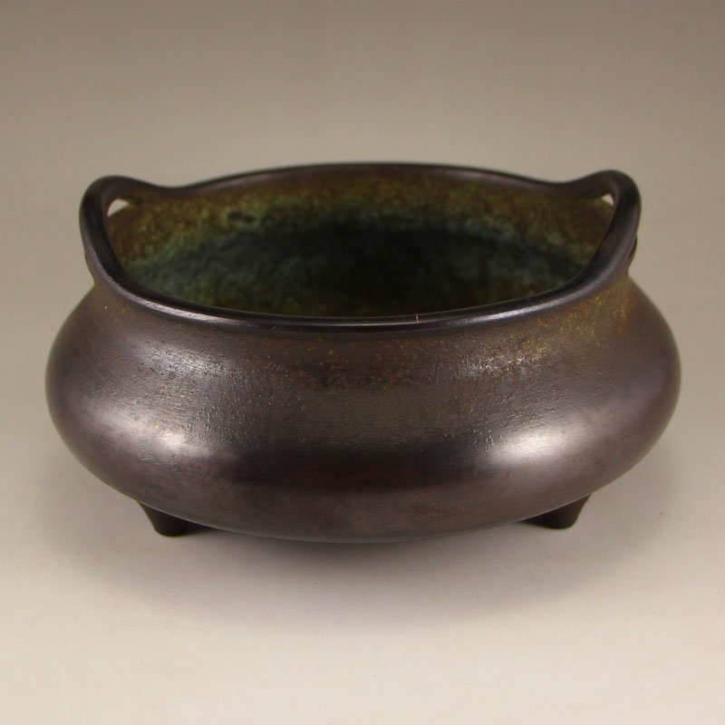 Chinese Ming Dy Red Copper Double Ears Incense Burner: 中國 精美紫銅 雙耳飛雲閣香爐 Chinese Ming Dynasty Red Copper Double Ears Incense Burner Dimension: 165 x 160 x 80(mm) 6.50