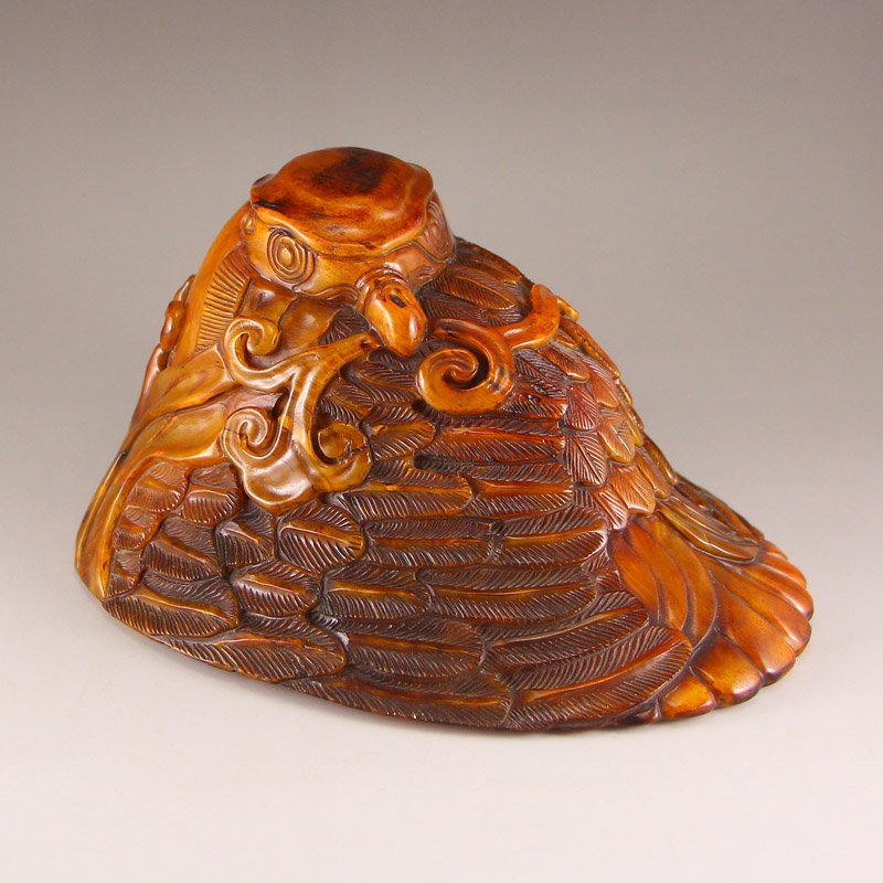Chinese Qing Dynasty Ox Horn Ruyi Bird Sacrificed Cup: 中國清代 兽面纹 牛角祭祀杯 Chinese Qing Dynasty Ox Horn Ruyi Bird Sacrificed Cup Dimension: 185x145x100(mm) 7.28x5.71x3.94(inche