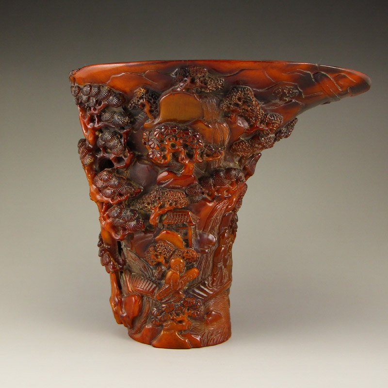 Chinese Qing Dy Ox Horn Poet & Pine Tree Sacrificed Cup: 中國清代 角雕 深山訪友杯子 Chinese Qing Dynasty Ox Horn Poet & Pine Tree Sacrificed Cup Dimension: 170x180x120(mm)6.69x7.09x4.72