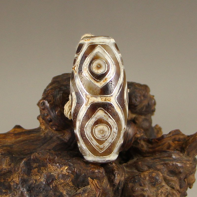 Tibet DZI Agate Six Eyes Inlay Silver Wire Pendant (1 of 6)