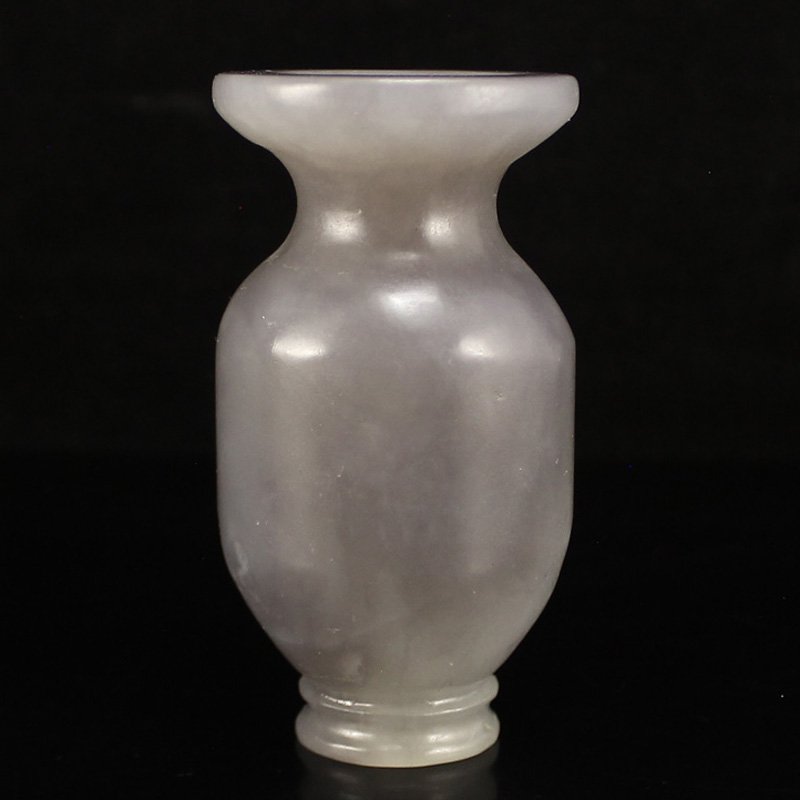 Vintage Chinese Hetian Jade Vase (1 of 6)