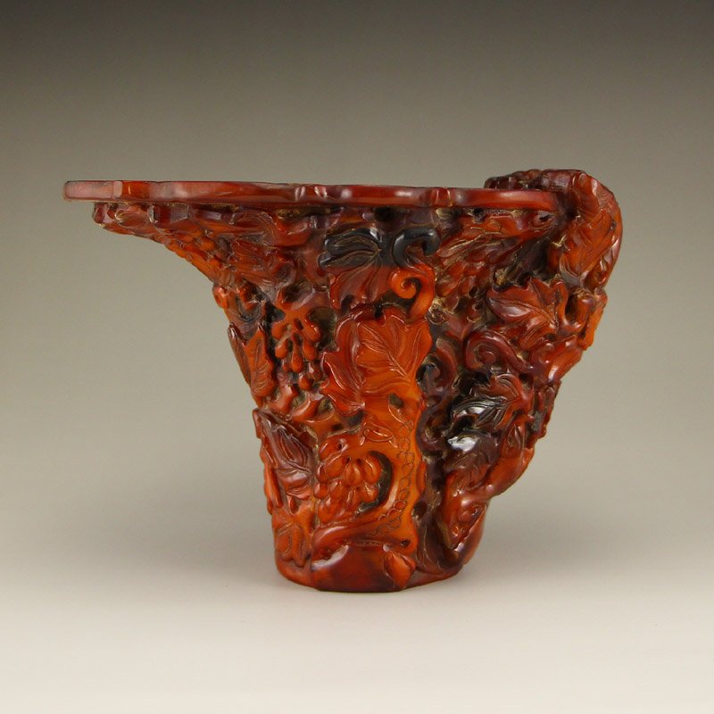 Chinese Ming Dynasty Ox Horn Sacrificed Cup: Chinese Ming Dynasty Ox Horn Sacrificed Cup Dimension: 165x125x115(mm)6.50x4.92x4.53(inches) Weight 1.65 lbs/750 g