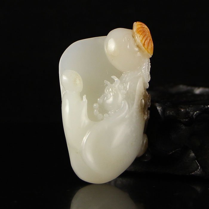Chinese Natural Hetian Jade Buddha Pendant (1 of 6)