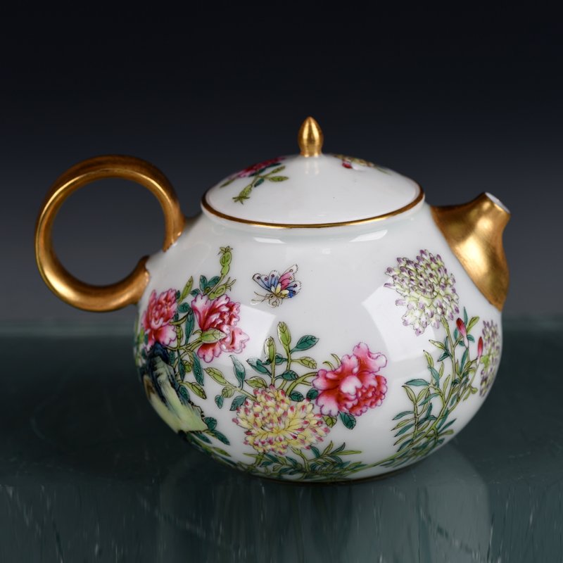 Chinese Qing Dy Gilt Gold Famille Rose Porcelain Teapot (1 of 10)