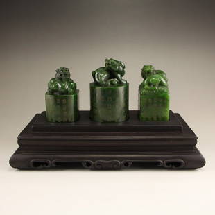 Chinese Qing Dy Green Hetian Jade Chi Dragons Seals: 中國清代 和田玉碧玉 精雕瑞獸印章一套 Chinese Qing Dynasty Green Hetian Jade Poetic Prose Chi