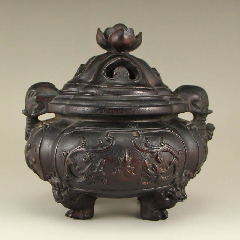 Vintage China Zitan Wood Double Ears Incense Burner: Vintage China Zitan Wood Double Ears Incense Burner Dimension: 115x120x110(mm) 4.53x4.72x4.33(inches) Weight:0.73 lbs/332 g