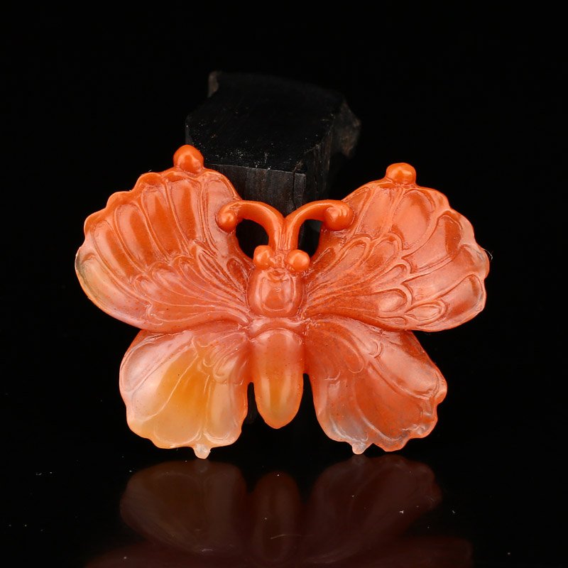 Superb Chinese Shoushan Stone Butterfly Pendant (1 of 7)