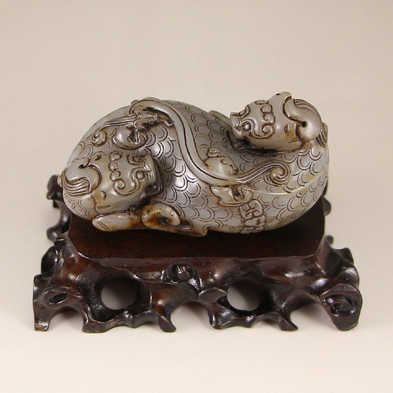 Vintage Chinese Hetian Jade Double Dragon Heads Statue (1 of 7)