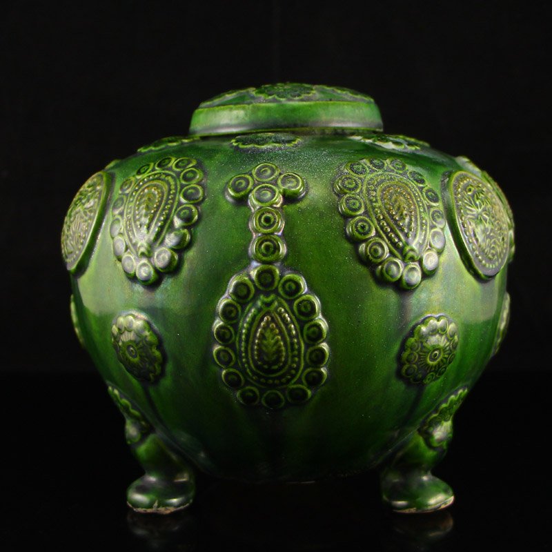Chinese Han Dynasty Green Glaze Porcelain Pot (1 of 7)