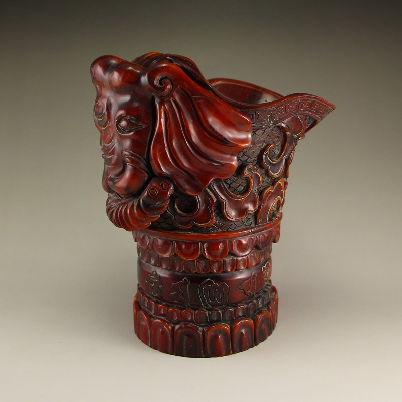 Chinese Qing Dynasty Ox Horn Elephant Head Brush Pot (1 of 7)