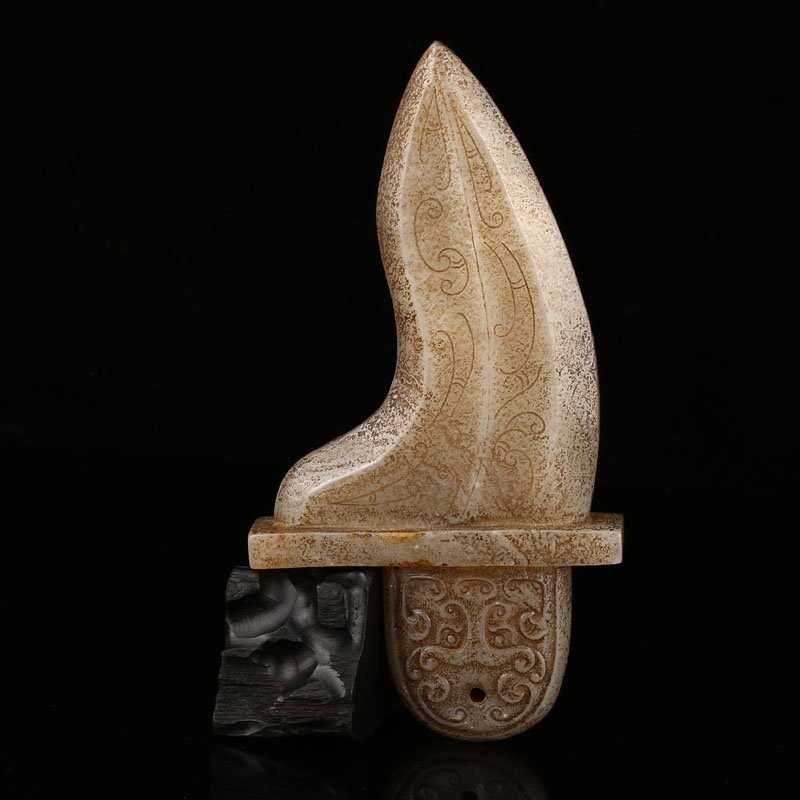 Chinese Han Dynasty Hetian Jade Dagger Statue (1 of 6)