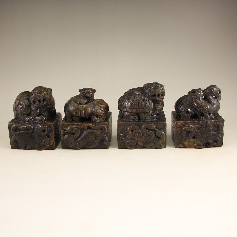 A Set Chinese Han Dynasty Hetian Jade Seals (1 of 10)