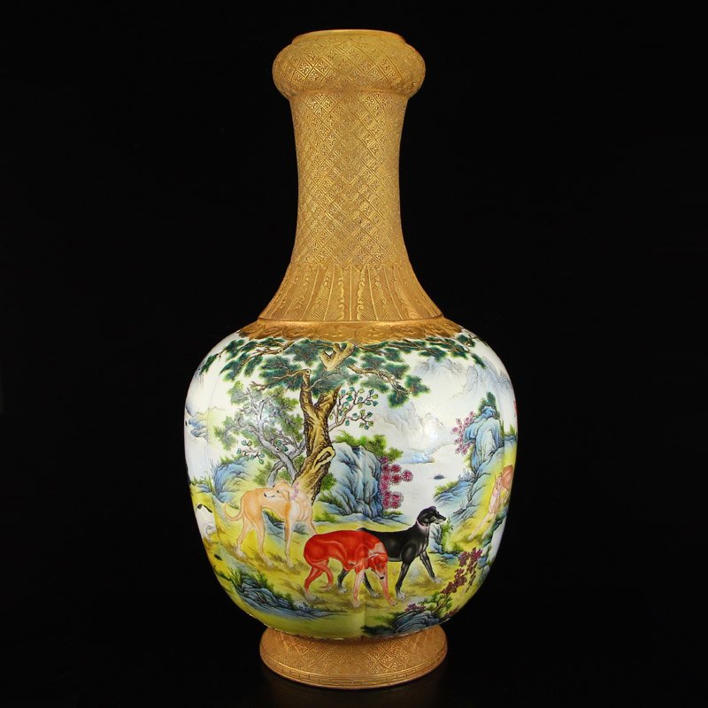 Chinese Qing Dynasty Gilt Gold Enamels Porcelain Vase (1 of 9)