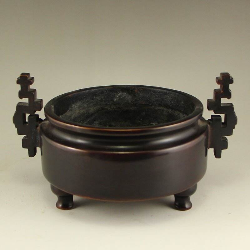 Chinese Ming Dynasty Red Copper 3 Legs Incense Burner: Chinese Ming Dynasty Red Copper Double Ears 3 Legs Incense Burner Dimension: 195 x 150 x 110(mm) 7.68 x 5.91 x 4.33(inches) Weight 4.99 lbs/2263 g