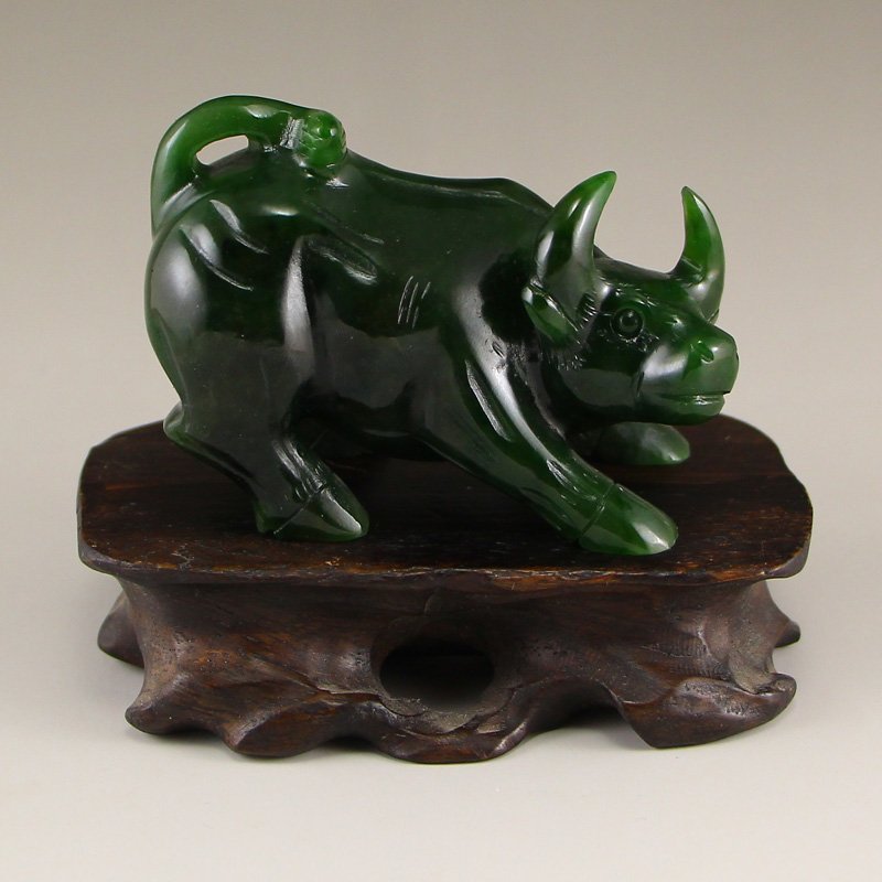 Chinese Green Hetian Jade Statue - Ox w Certificate (1 of 7)