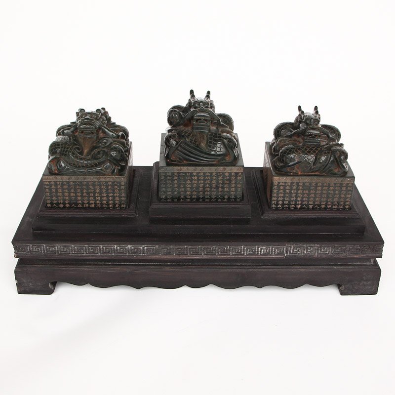 Chinese Qing Dy Green Hetian Jade Three Dragon Seals (1 of 10)