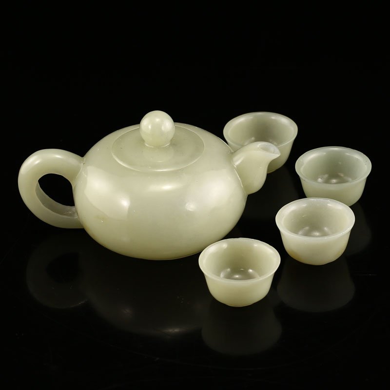 A Set Superb Chinese Hetian Jade Teapot & Cups (1 of 10)