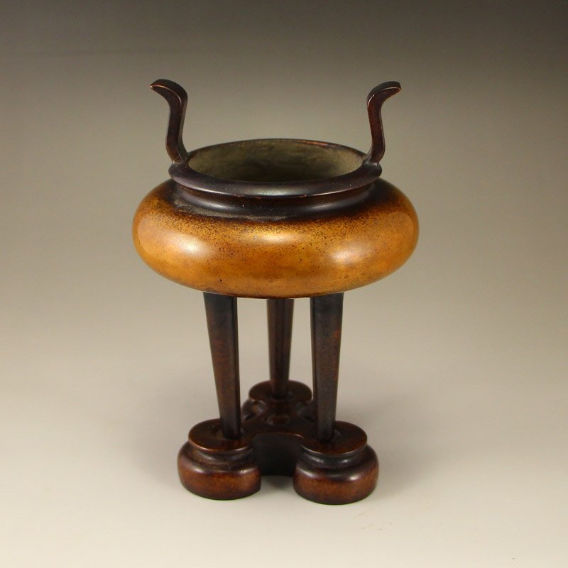 Chinese Ming Dy Red Copper Double Ears Incense Burner: 中國明代 紫銅 雙耳三足 雙層香爐 Chinese Ming Dynasty Red Copper Double Ears 3 Legs Incense Burner Dimension: 125x125