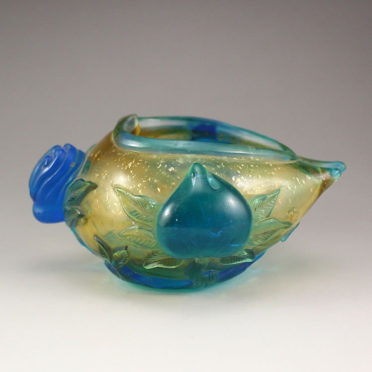 Chinese Peking Glass Brush Washer w Peach: Chinese Peking Glass Brush Washer w Peach Dimension: 123x95x58(mm)4.84x3.74x2.28(inches) Weight 0.52 lbs/234 g