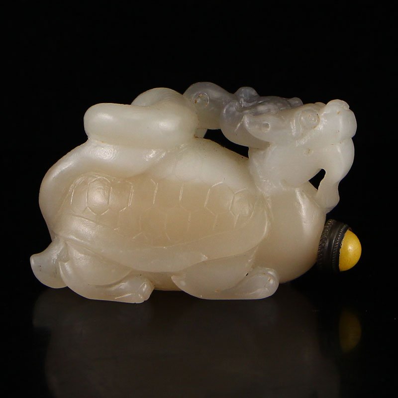 Chinese Hetian Jade Dragon Turtle Snuff Bottle (1 of 8)