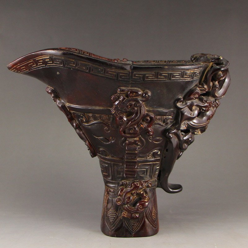 Chinese Qing Dynasty Ox Horn Chi Dragons Sacrificed Cup: Chinese Qing Dynasty Ox Horn Chi Dragons Sacrificed Cup Dimension: 160x200x110(mm)6.30x7.87x4.33(inches) Weight 2.14 lbs/972 g