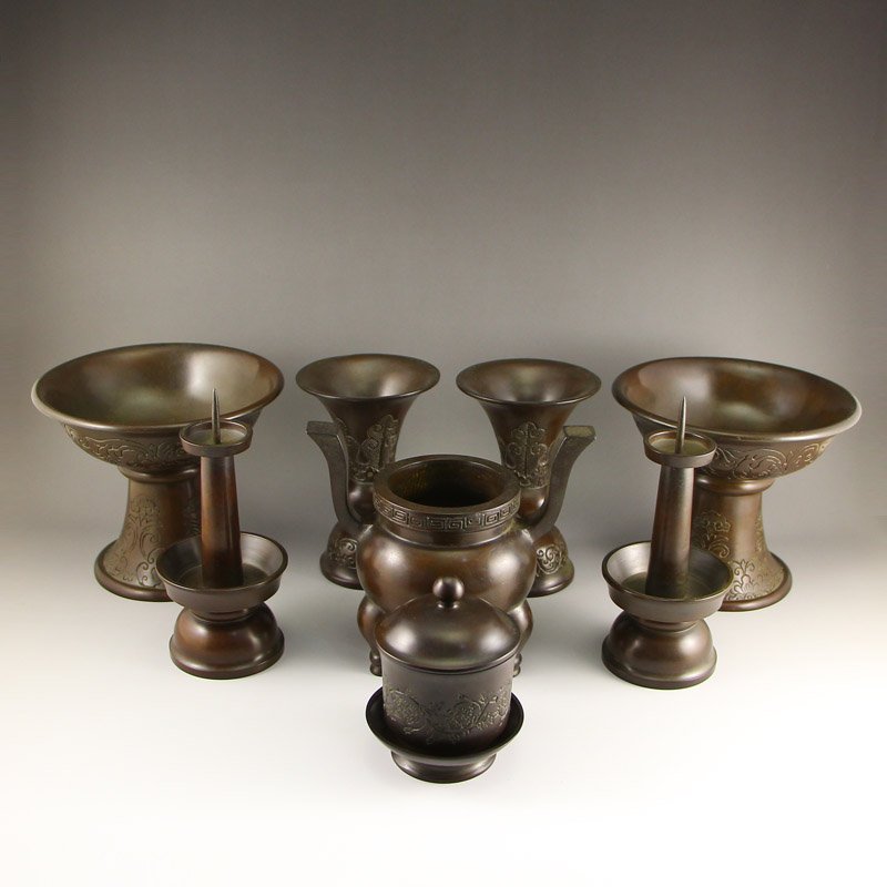 A Set Chinese Ming Dynasty Red Copper Sacrifice Tool: A Set Chinese Ming Dynasty Red Copper Sacrifice Tool Dimension: 150x70x70(mm) 5.91x2.76x2.76(inches) Dimension: 120x80x80(mm) 4.72x3.15x3.15(inches) Dimension: 120x143x143(mm) 4.72x5.63x5.63(inches)Di