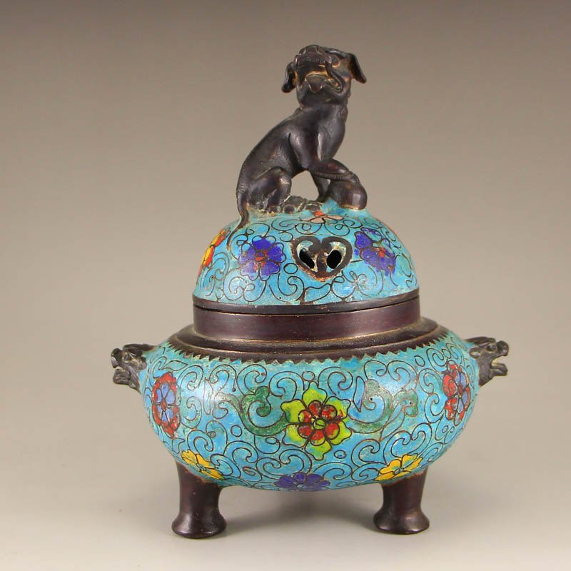 Vintage Chinese Bronze Cloisonne Lion Incense Burner: Vintage Chinese Bronze Cloisonne Lion Incense Burner Dimension: 140x120x110(mm)5.51x4.72x4.33(inches) Weight: 1.99 lbs/902 g