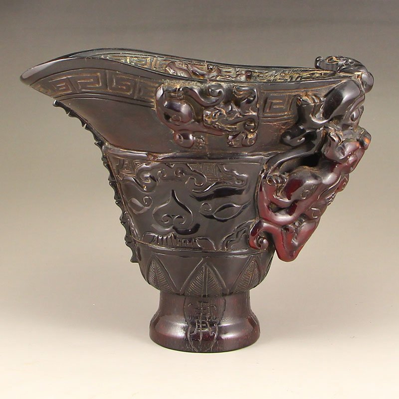 Chinese Qing Dynasty Ox Horn Chi Dragons Sacrificed Cup: Chinese Qing Dynasty Ox Horn Chi Dragons Sacrificed Cup Dimension: 165x100x140(mm)6.50x3.94x5.51(inches) Weight 1.32 lbs/601 g