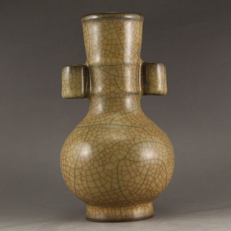 Chinese Song Dynasty Ge Kiln Double Ears Porcelain Vase (1 of 8)