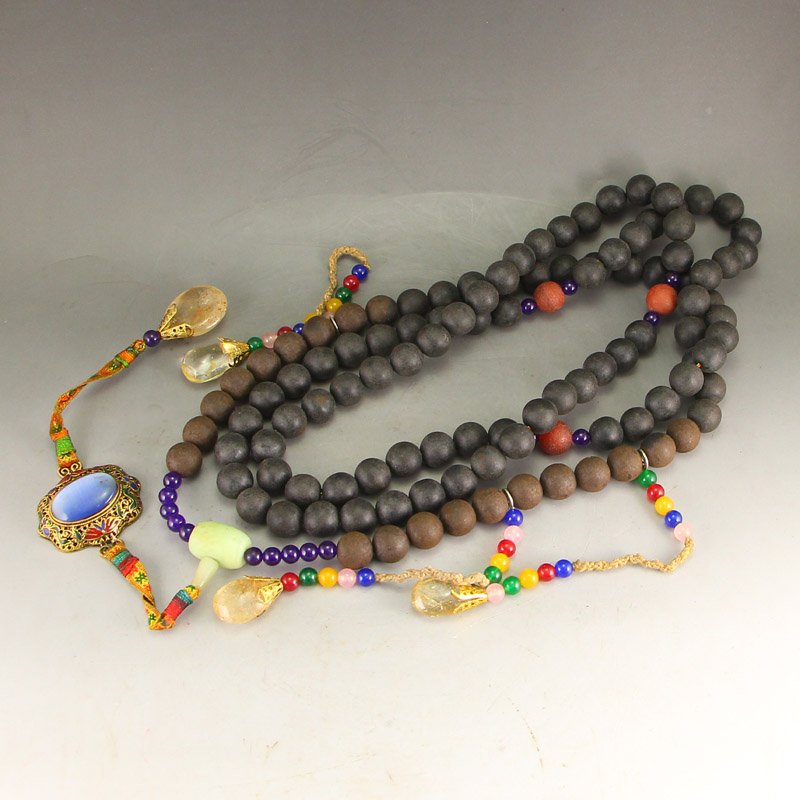 Chinese Chen Xiang Wood Crystal Court Beads Necklace (1 of 6)