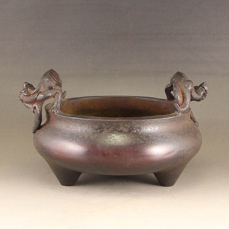 Chinese Ming Dy Red Copper Chi Dragons Incense Burner: Chinese Ming Dynasty Red Copper Chi Dragons Incense Burner Dimension: 160x135x85(mm)6.30x5.31x3.35(inches) Weight 3.62 lbs/1641 g