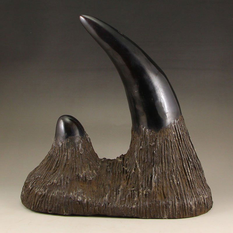 Vintage Chinese Qing Dynasty Ox Horn Statue (1 of 6)