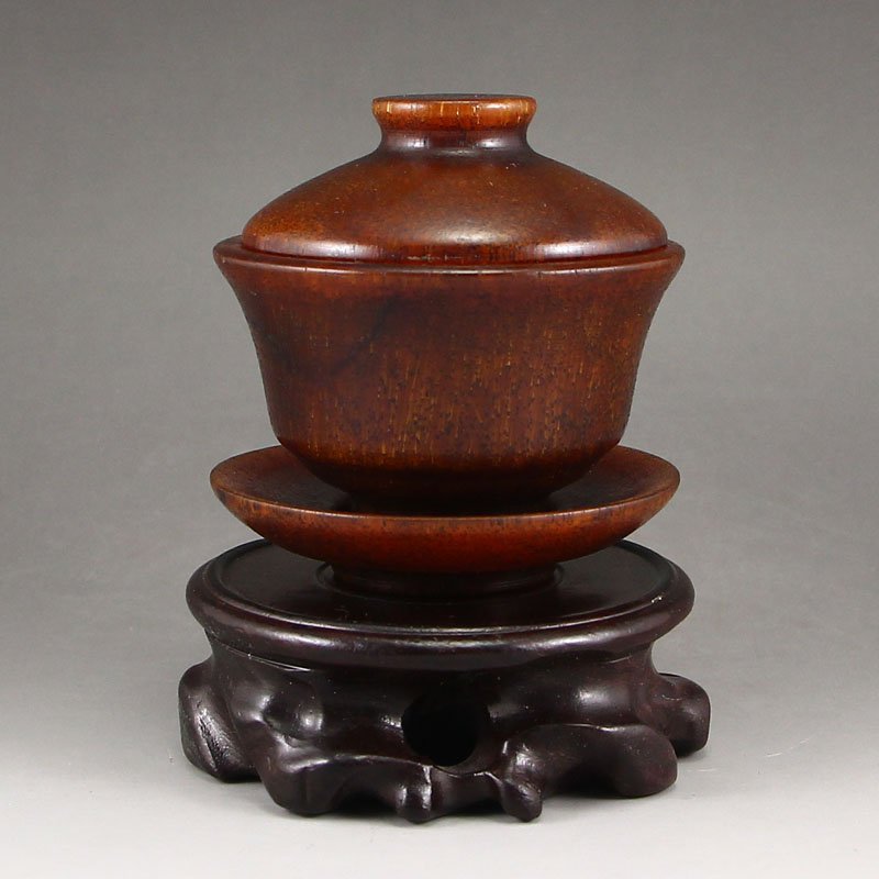 Vintage Ox Horn Teapot: Vintage Ox Horn Teapot Dimension: 80x78x78(mm)3.15x3.07x3.07(inches) Weight 0.37 lbs/170 g The wooden stand no included.