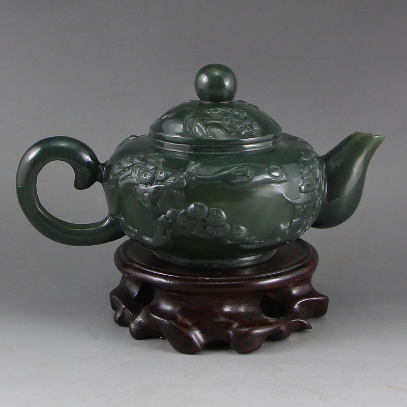 Chinese Qing Dynasty Green Hetian Jade Teapot (1 of 6)