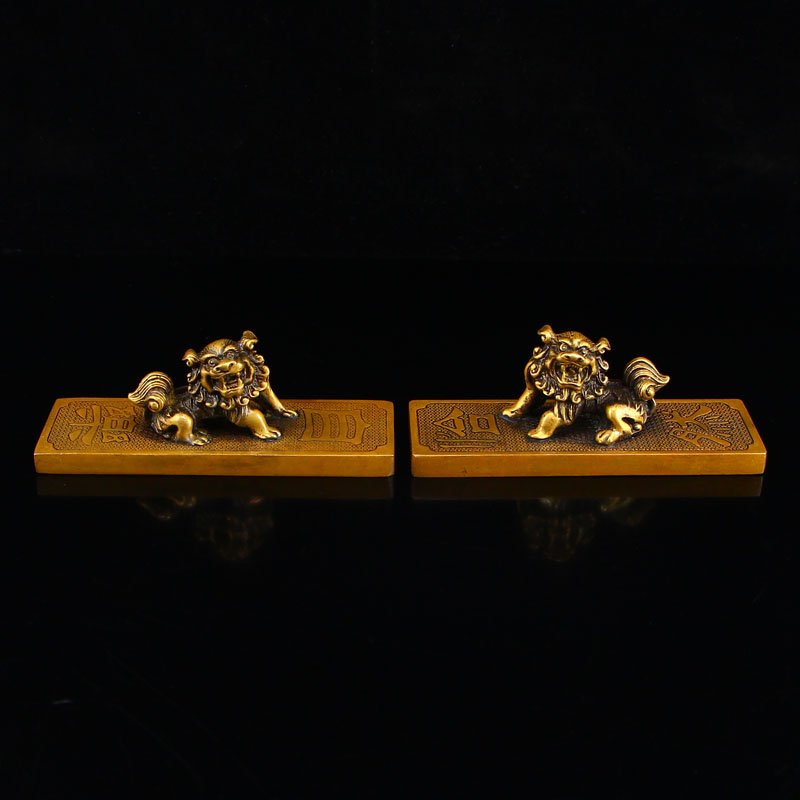 A Pair Vintage Chinese Brass Paperweights w Lions (1 of 7)