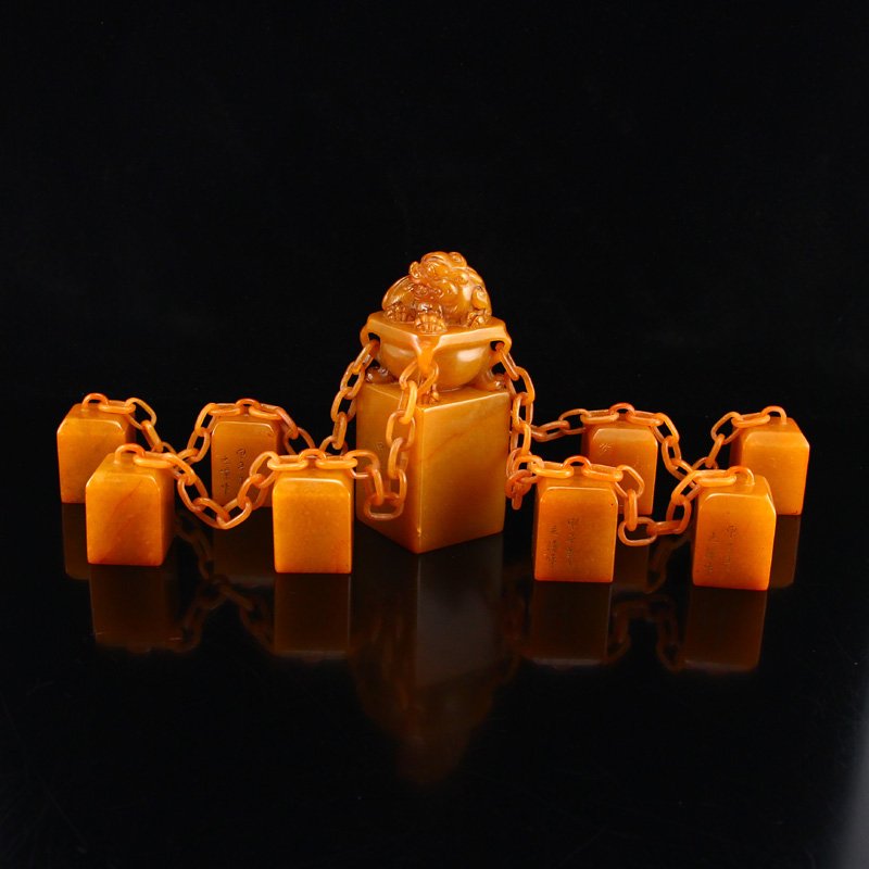 A Set Chinese Shoushan Stone Tianhuang Stone Pixiu Seal (1 of 8)