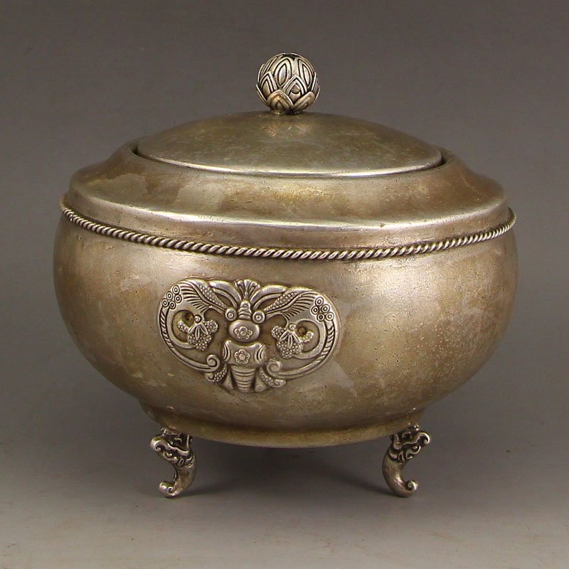 Vintage Chinese Silver 3 Legs Incense Burner: Vintage Chinese Silver 3 Legs Incense Burner Dimension: 120x120x110(mm)4.72x4.72x4.33(inches) Weight 0.76 lbs/345 g