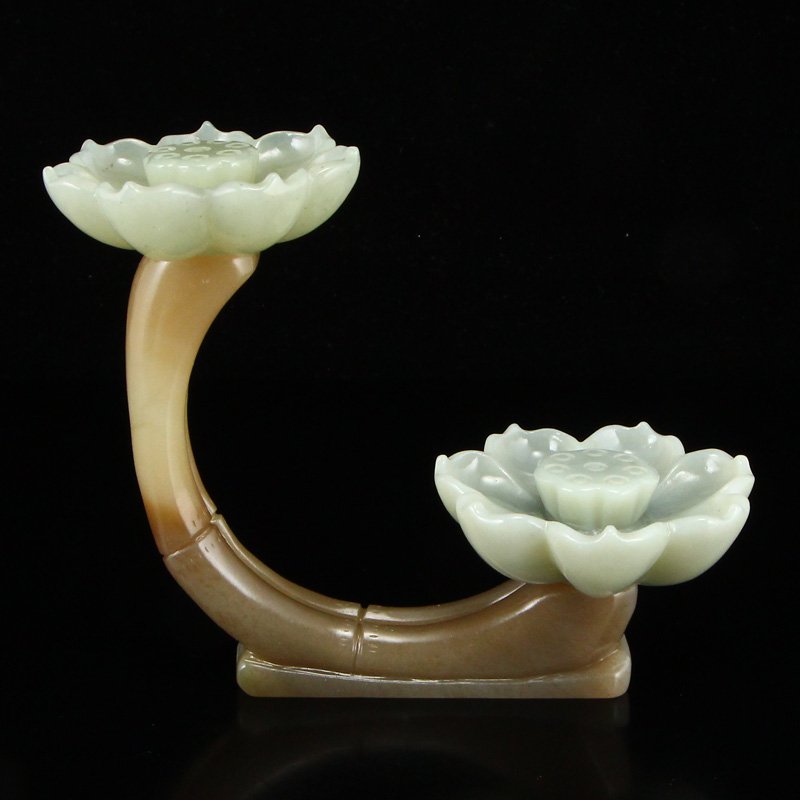 Chinese Natural Hetian Jade Lotus Flower Statue: Chinese Natural Hetian Jade Lotus Flower Statue w Certificate Dimension: 130 x 97 x 52(mm) 5.12 x 3.82 x 2.05(inches) Weight: 0.40 lbs/184 g
